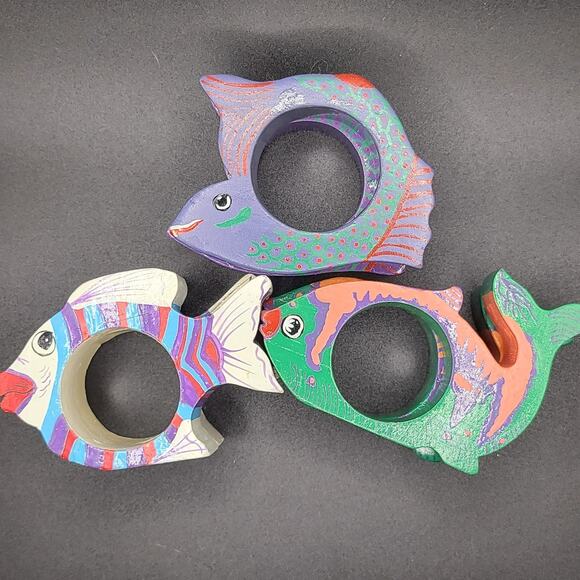 Hand Painted Colorful Festive Wood Fish Napkin Rings Set Of 6 - Picture 1 of 3